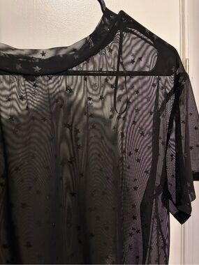 H&M mesh star design shirt